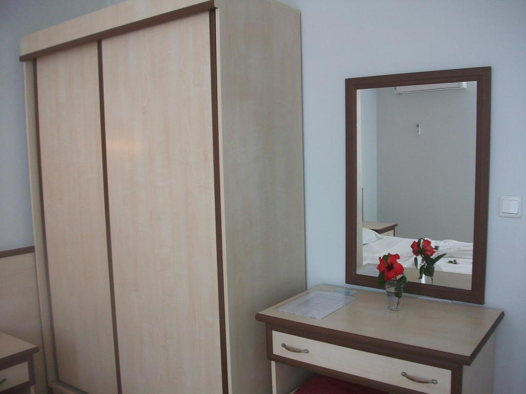 Delphin Hotel Side Habitación foto