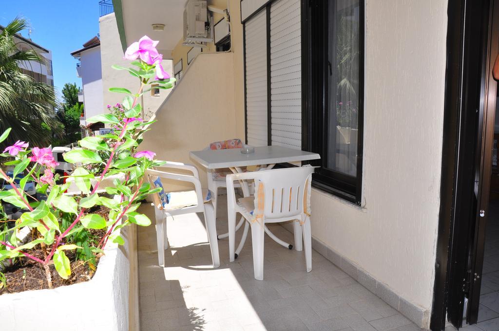 Delphin Hotel Side Exterior foto